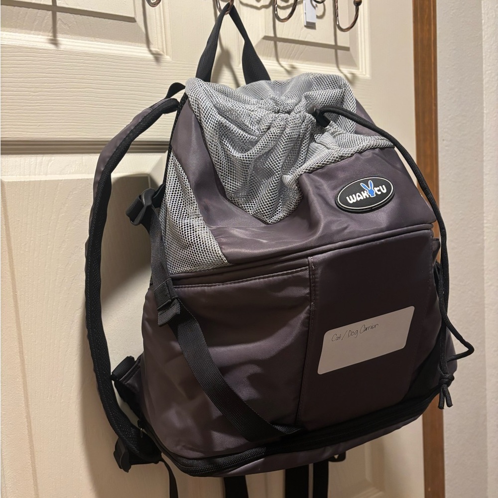 Wakytu Small Dog or Cat Carrier Bagpack